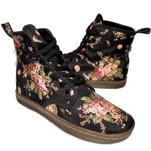 DR Martens shoreditch floral boots